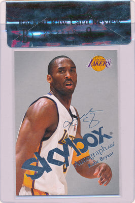 Skybox 2004 Autographics  #2 Kobe Bryant 79/150