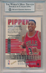 SkyBox 1997-1998 Z-Force Rave #66 Scottie Pippen 30/399 / BGS Grade 9