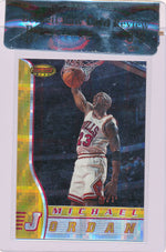 Topps 1997 Bowman's Best Atomic Refractor #80 Michael Jordan