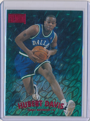 SkyBox 1997-1998 Premium Star Rubies #160 Hubert Davis 30/50