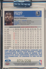 Topps  2003-2004 Chrome  X-Fractor #106 Michael Finley 73/220