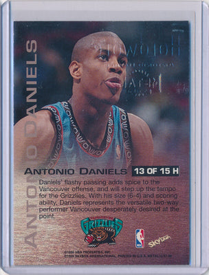 SkyBox 1997-1998 Metal Universe Hardware #13/15H Antonio Daniels