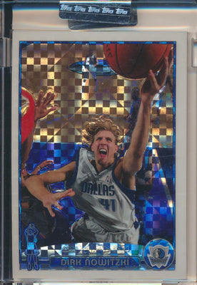 Topps  2003-2004 Chrome  X-Fractor #41 Dirk Nowitzki 126/220