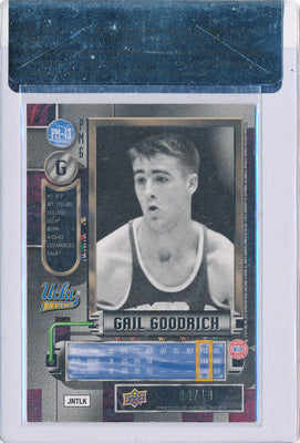 Upper Deck 2011-12 Fleer Retro Precious Metal Gems GREEN #PM-13 Gail Goodrich 8/10 / BGS Grade 9